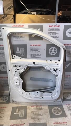 Porta dianteira esquerda 9843490180 Peugeot/Citroen