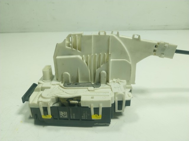 Fecho da porta dianteira direita Mercedes A9077200300