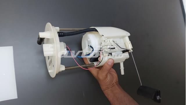 Módulo de bomba de combustível com sensor do nível de combustível PE1A1335X Mazda