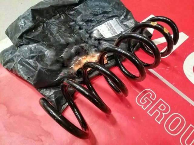 Mola traseira Renault (RVI) 550209378R preço, a partir de 114,07 USD