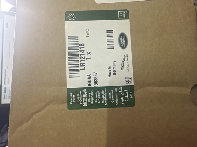 LR121418 Land Rover Bomba de água (bomba) de esfriamento