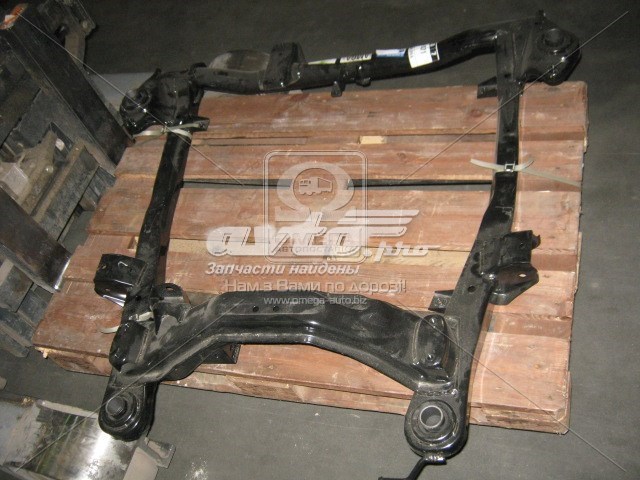 4010A34111 Ssang Yong Viga de suspensão dianteira (plataforma veicular)