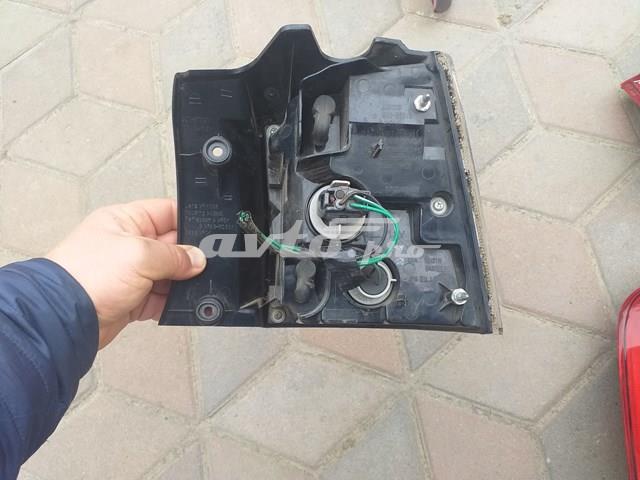 Lanterna traseira esquerda 22087813 Mitsubishi