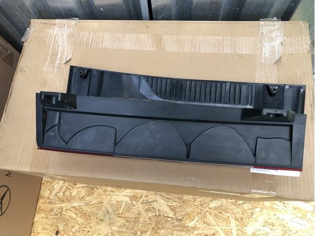 Lanterna traseira direita A9108200100 Mercedes