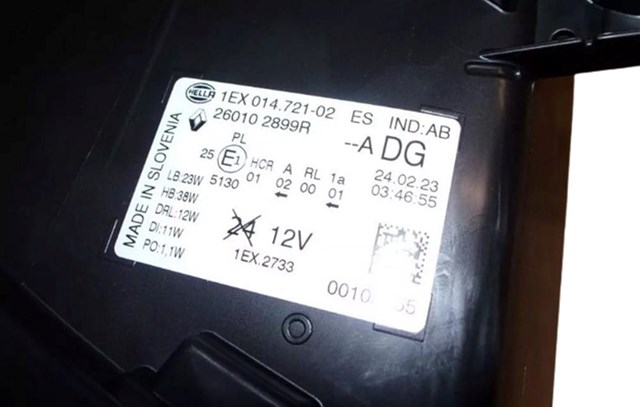 Luz direita 260102899R Renault (RVI)