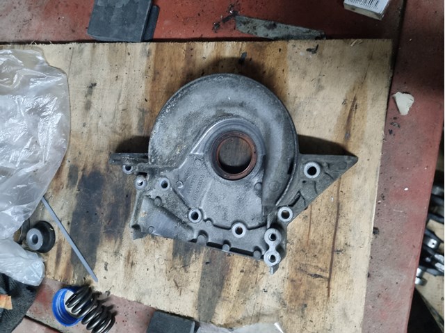 Tampa de motor dianteira 8200563690 Renault (RVI)