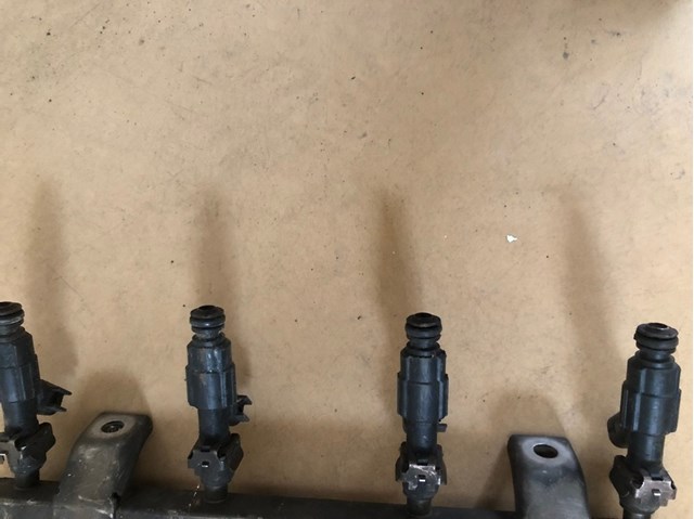 1106013158 Geely Injetor de injeção de combustível
