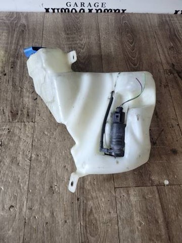 Tanque de fluido para lavador de vidro VAG 8D0955453B