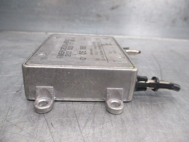 Compre 2038201785 Mercedes Reforçador do sinal de antena