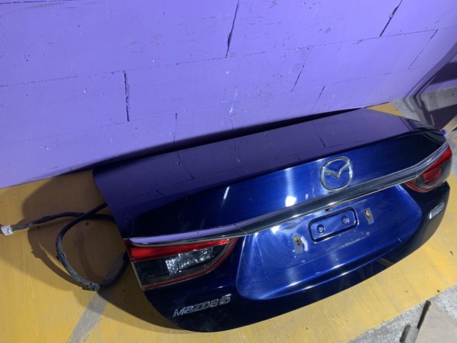 Tampa de porta-malas GJY15261X Mazda