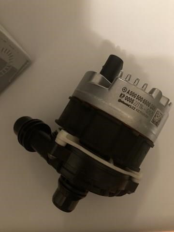 Bomba de água (bomba) de esfriamento, adicional elétrica A000500650080 Mercedes