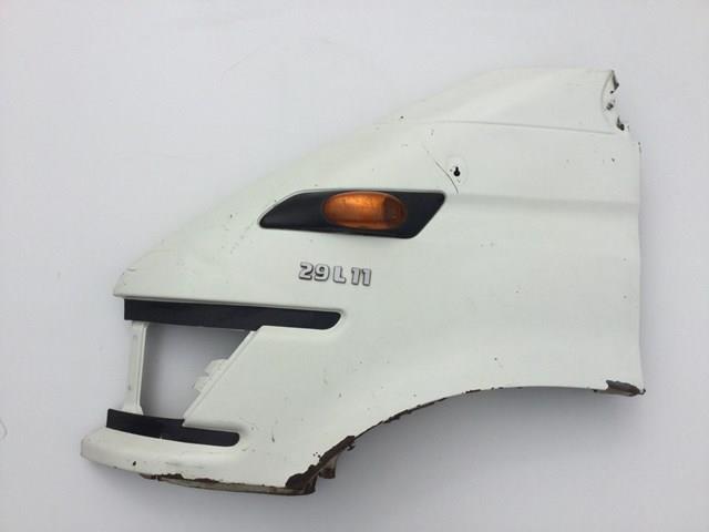 Pára-lama dianteiro esquerdo Iveco 99489805 preço, a partir de 135,18 USD
