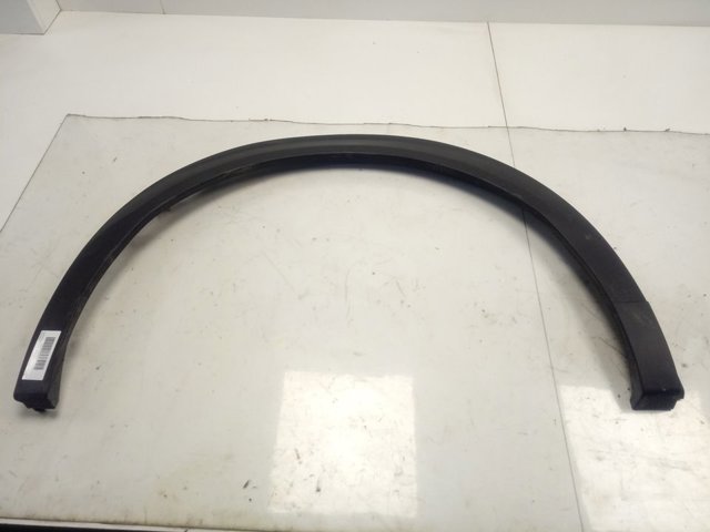98257365XT Peugeot/Citroen Expansor direito (placa sobreposta) de arco do pára-lama traseiro