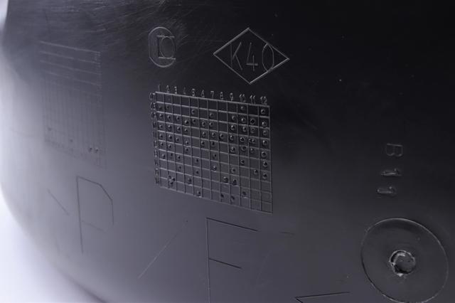 638440003R Renault (RVI) Guarda-barras direito do pára-lama dianteiro