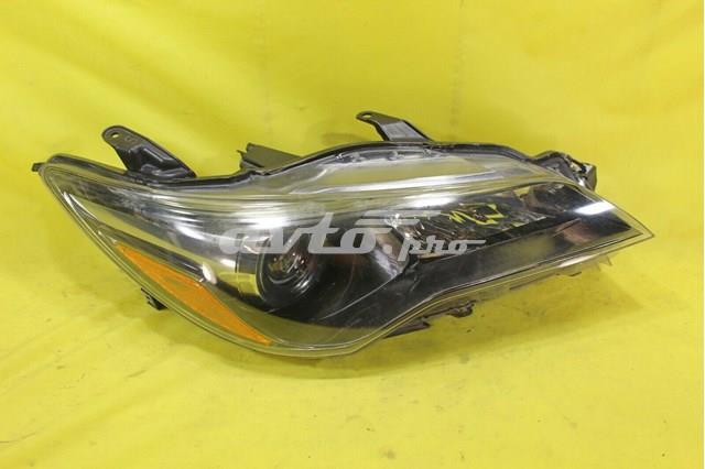 Luz direita 8111006C70 Toyota