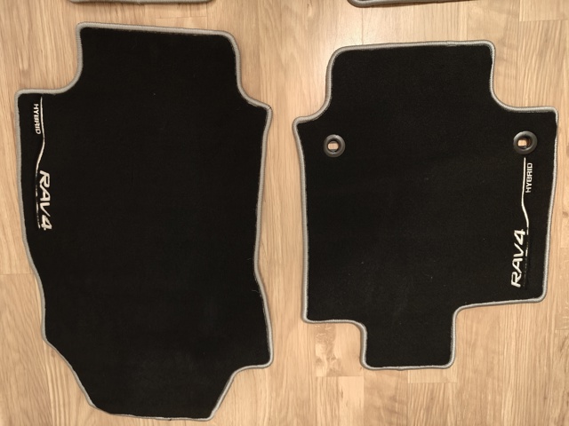 Tapetes dianteiros + traseiros, kit Toyota PW21042013 preço, a partir de 111,06 USD