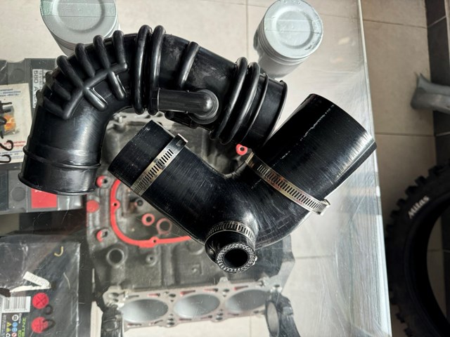 16578VC104 Nissan/Infiniti Cano derivado de ar, entrada na turbina (supercompressão)