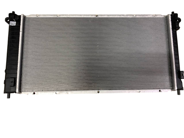 2131034620 Ssang Yong Radiador de esfriamento de motor
