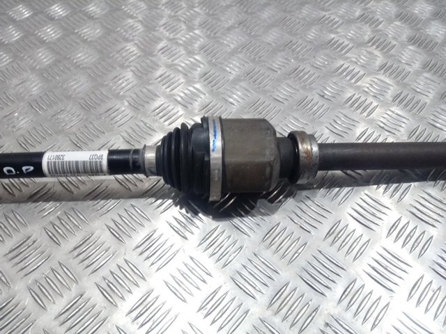 Compre 9820471180 Peugeot/Citroen Semieixo (acionador) dianteiro direito