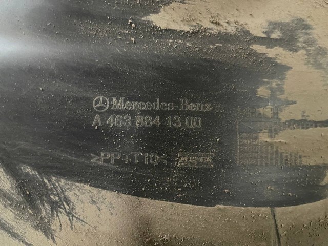 Guarda-barras direito do pára-lama dianteiro Mercedes 4638842800 preço, a partir de 101,94 USD