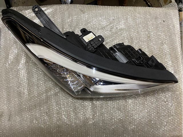  Hyundai/Kia 921022W120