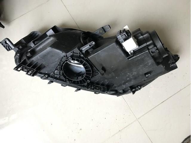 Compre EH1051030 Mazda Luz direita