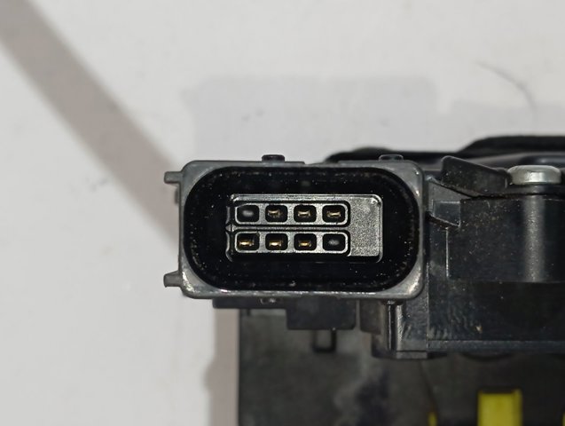 1677681380 Peugeot/Citroen Fecho da porta dianteira direita