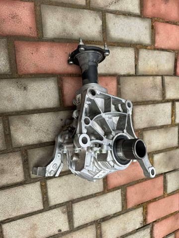 KN0327500 Mazda Caixa de transferência