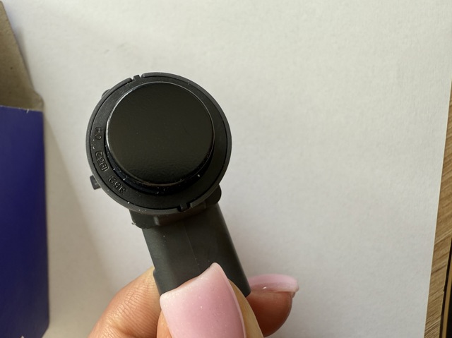Sensor traseiro de sinalização de estacionamento (sensor de estacionamento) 32271064 Volvo