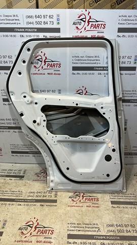 Porta traseira esquerda LR061285 Land Rover