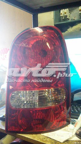 Compre 8360208B12 Ssang Yong Lanterna traseira direita