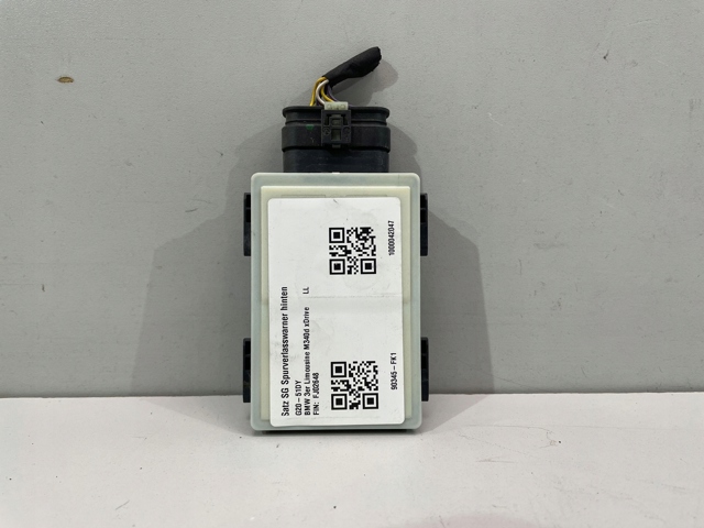 5A0CDA7 BMW Sensor traseiro de controlo da zona morta