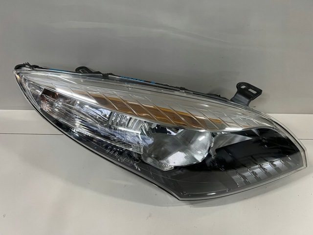260101010R Renault (RVI) Luz direita