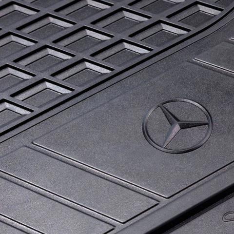 Compre A20568075089G33 Mercedes Tapetes dianteiros + traseiros, kit