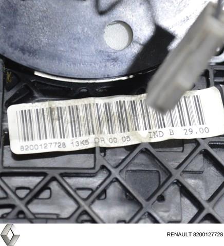 Comutador direito instalado na coluna da direção 8200127728 Renault (RVI)