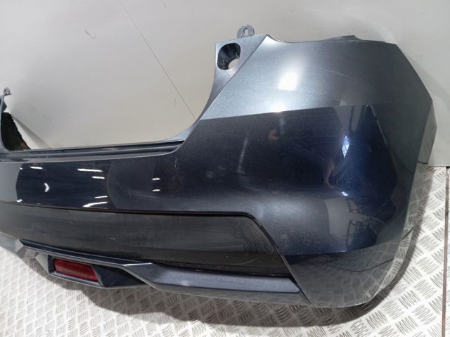 Compre 85022HM10A Nissan/Infiniti Pára-choque traseiro