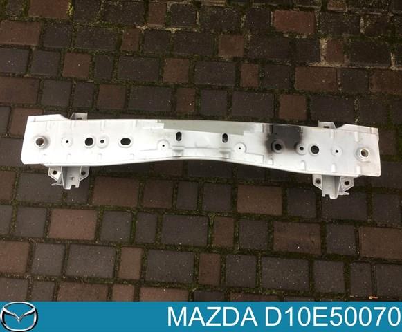 D10E50070 Mazda Reforçador do pára-choque dianteiro