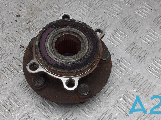 Cubo dianteiro TK483304XB Mazda