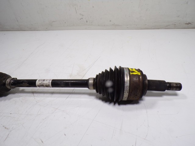Semieixo (acionador) dianteiro direito 391001665R Renault (RVI)