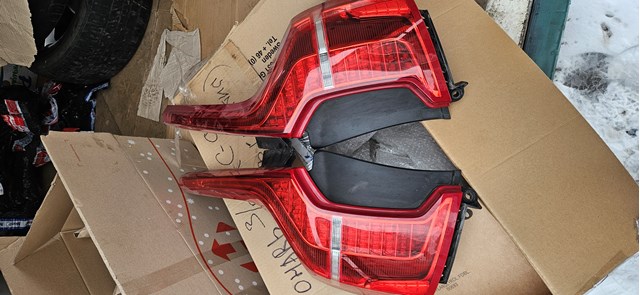 Lanterna traseira esquerda Volvo 31468538 preço, a partir de 479,20 USD