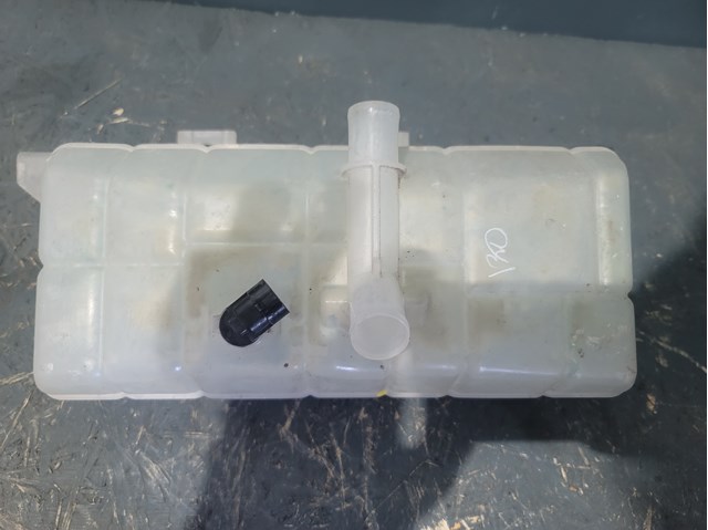 Compre Tanque de expansão do sistema de esfriamento Tesla Model S 