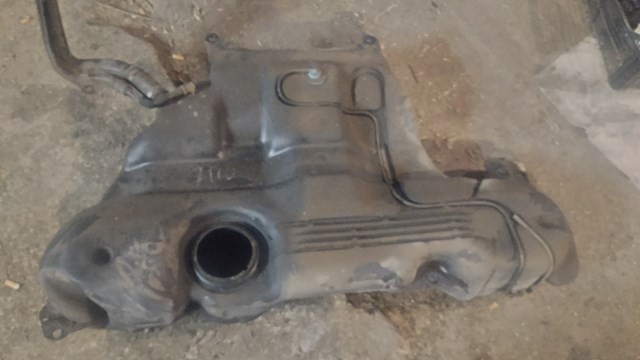 Compre 8200237881 Renault (RVI) Tanque de combustível