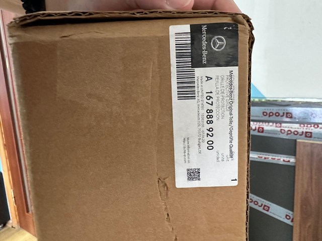 Compre A1678889200 Mercedes Grelha do radiador
