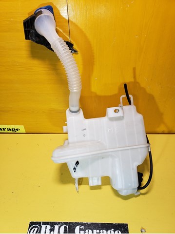 Compre GHR167480 Mazda Tanque de fluido para lavador de vidro