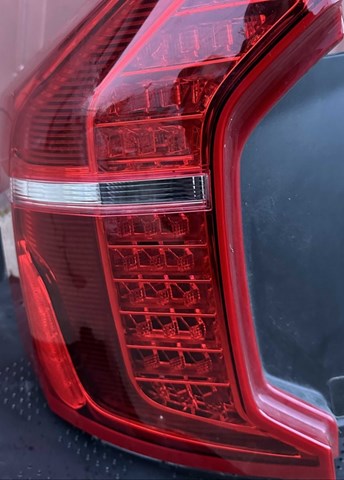32228212 Volvo Lanterna traseira esquerda