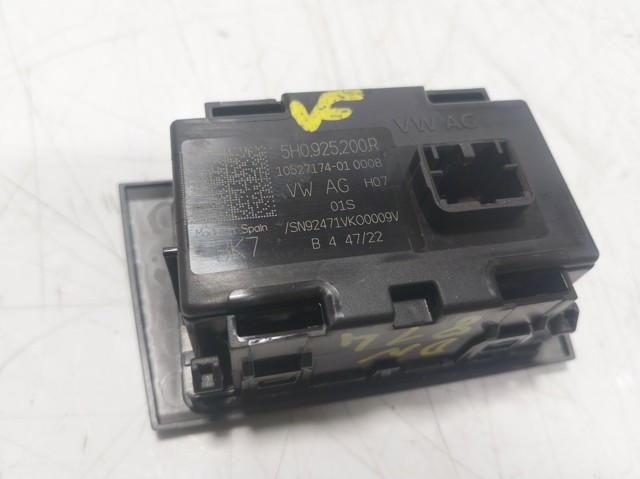 Botão de ativação do sinal de emergência Volkswagen Golf preço, a partir de 87,21 USD