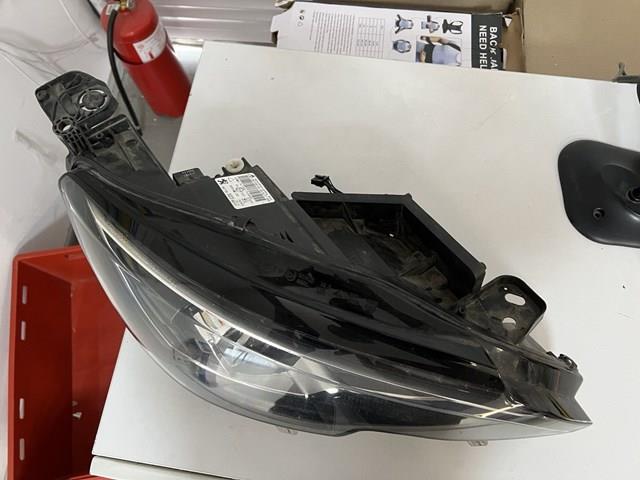 Luz direita Peugeot/Citroen 9677832380 preço, a partir de 941,57 USD