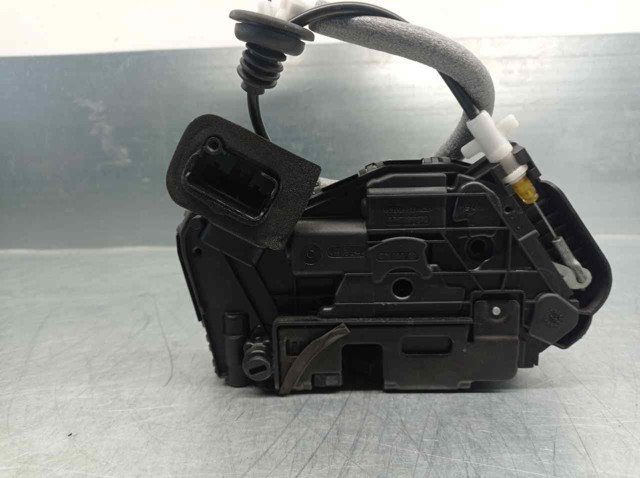 Compre 5TA839015 VAG Fecho da porta traseira esquerda