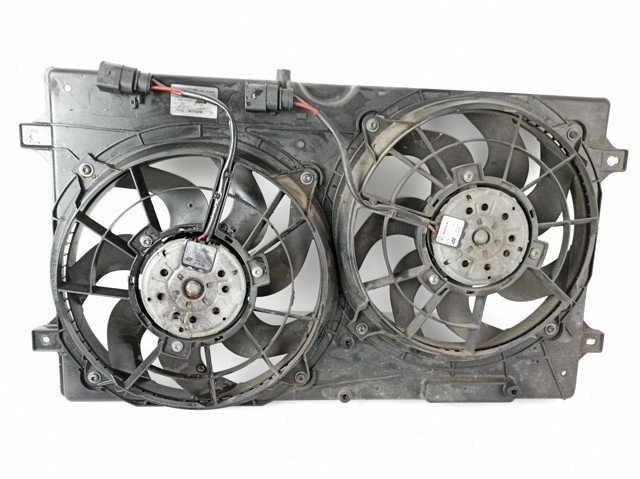 Difusor do radiador de esfriamento 7M3121203 VAG
