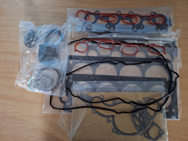 0411150541 Toyota Kit de vedantes de motor completo